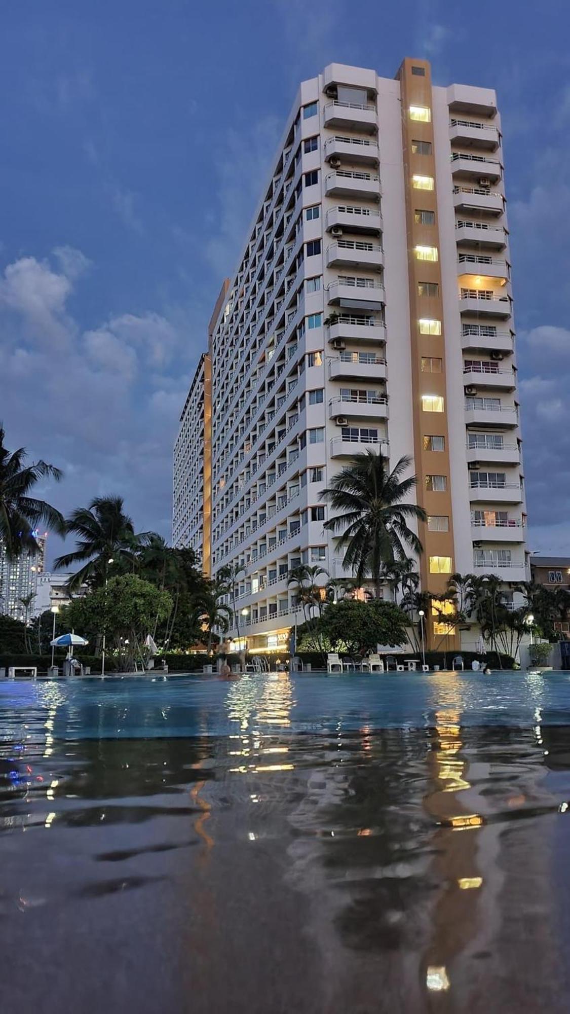 View Talay 1B Apartments Pattaya Exterior foto