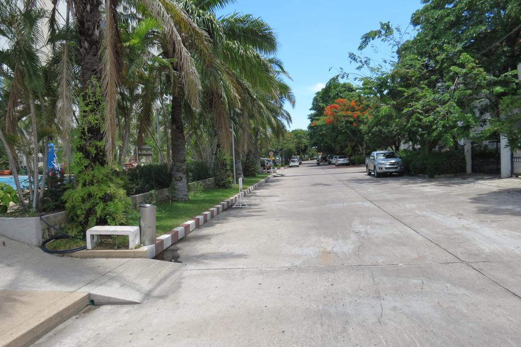 View Talay 1B Apartments Pattaya Exterior foto