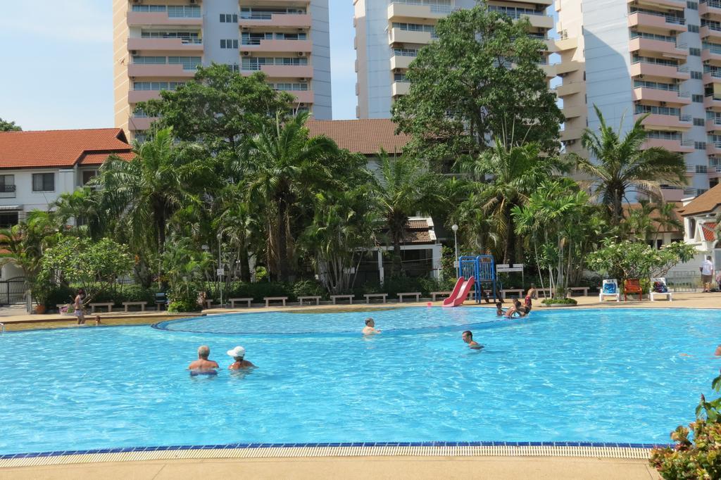View Talay 1B Apartments Pattaya Exterior foto