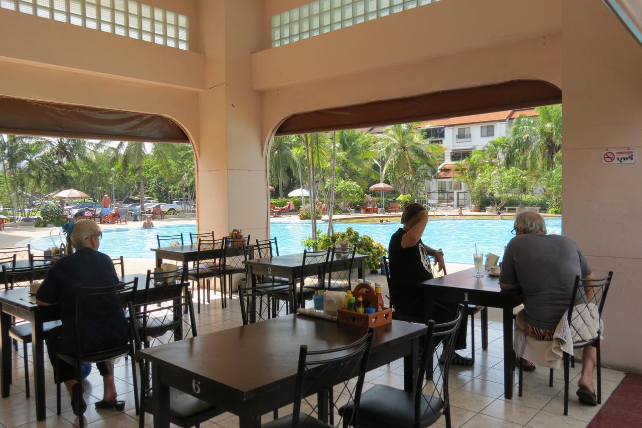 View Talay 1B Apartments Pattaya Exterior foto
